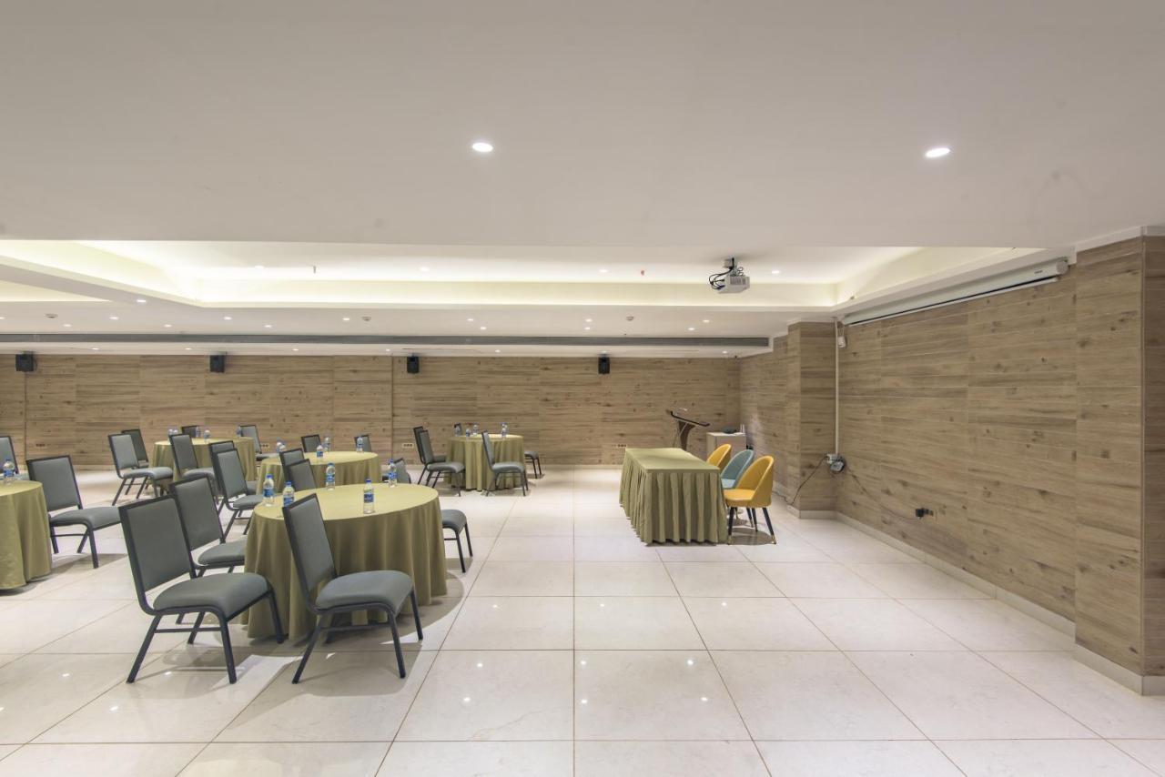 Hotel The Fern Residency Calangute-Baga, Goa Zewnętrze zdjęcie