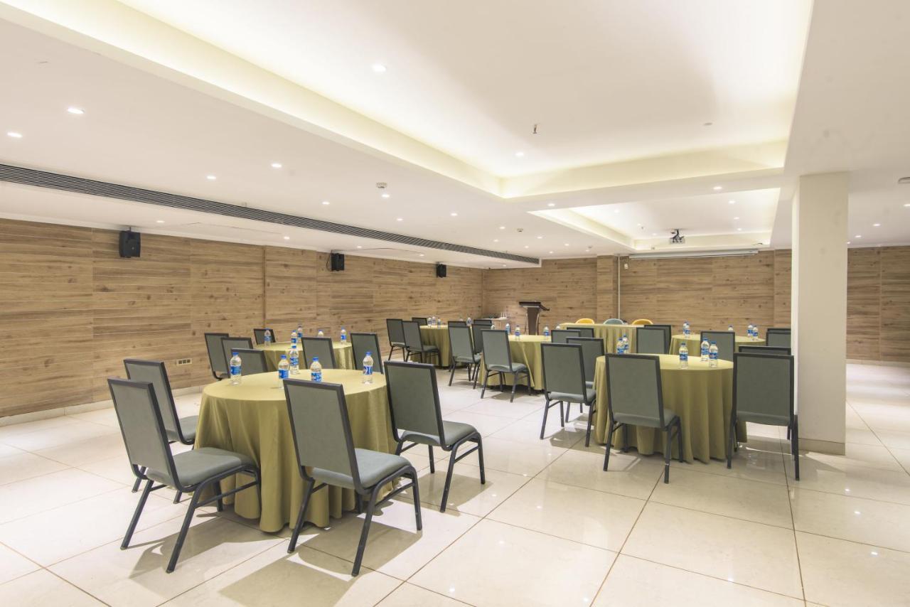 Hotel The Fern Residency Calangute-Baga, Goa Zewnętrze zdjęcie